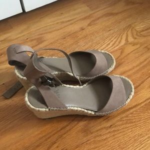 Vince Camuto Shoes - Vince Camuto Wedges Vince Camuto Shoes - Vince Camuto Wedges